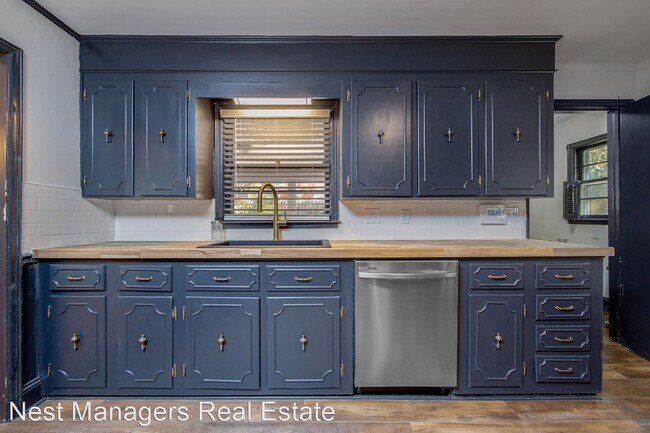 Building Photo - 3 br, 2 bath House - 315 Parkview Ave