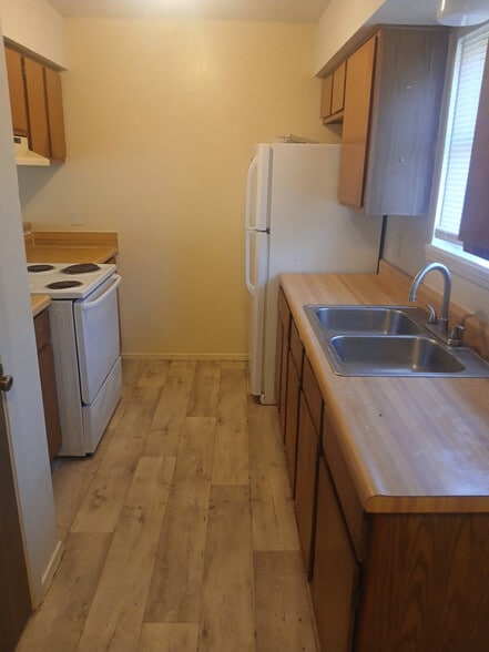 Building Photo - 4301 Yorkshire Dr