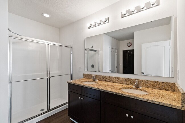 Building Photo - 4/2 Energy Efficient Home in St. Cloud w/ Fenced Back Yard