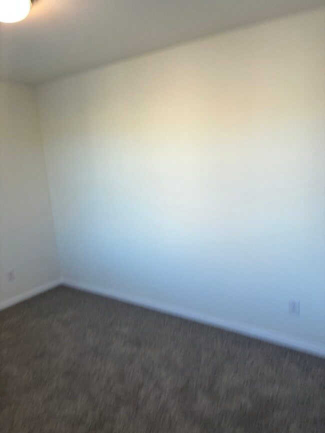 Building Photo - Beautiful 4 Bedroom Home in Southwest Vegas!
