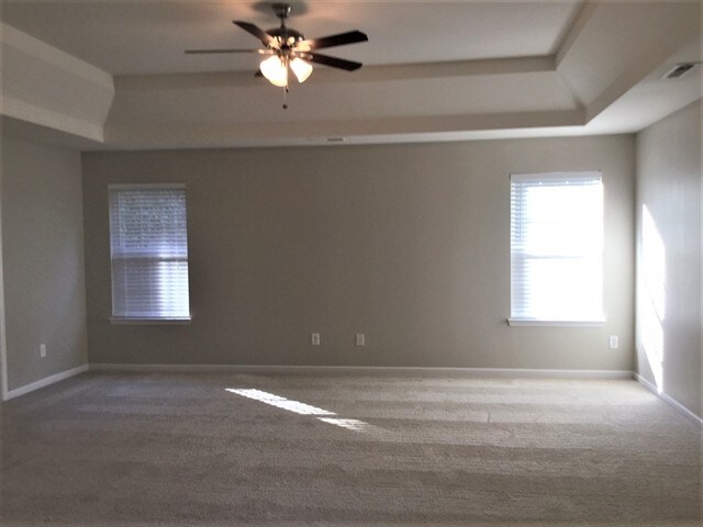 Building Photo - 5223 Sunriver Rd