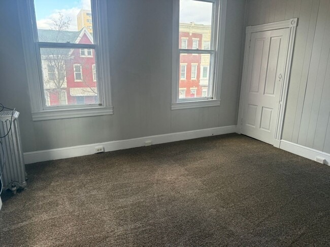 Building Photo - 51 E Antietam St