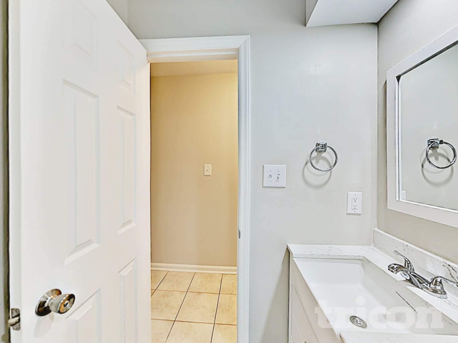 Building Photo - 7300 Yorkville Ct