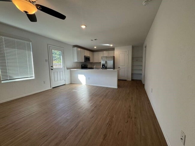 Building Photo - 22003 Birchwood River Trl