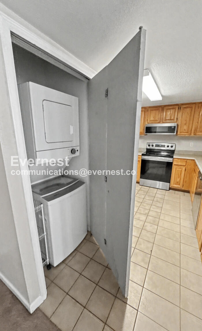 Building Photo - 12158 W Dorado Pl