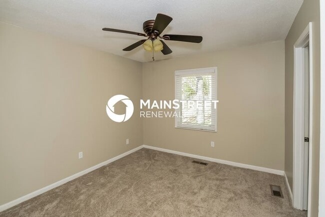 Building Photo - 3 Bedroom Pet-Friendly Home in Birmingham,...