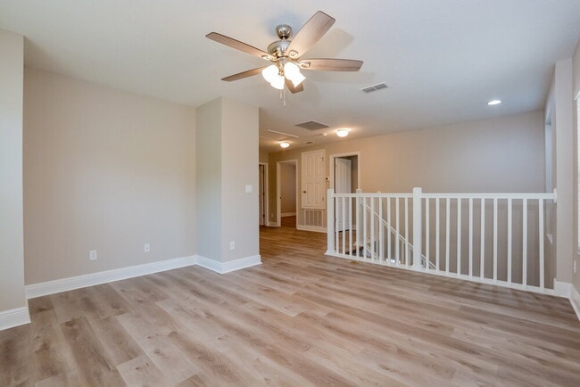 Building Photo - 1129 Aqua Ln