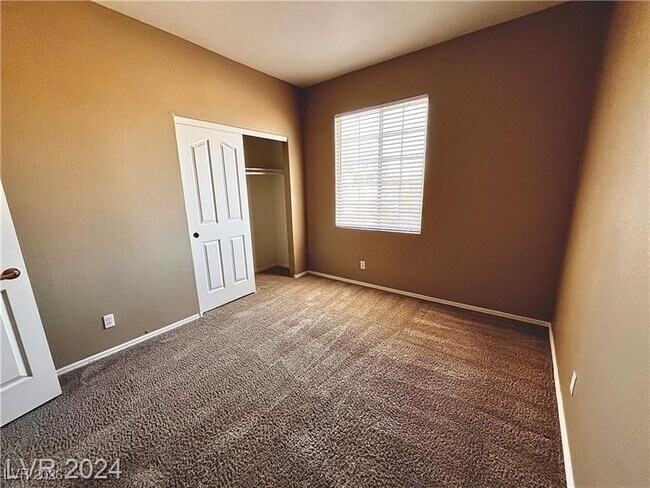 Building Photo - 1735 Buttermilk Dr