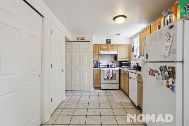 Building Photo - Charming 3BR Townhome in Boulder