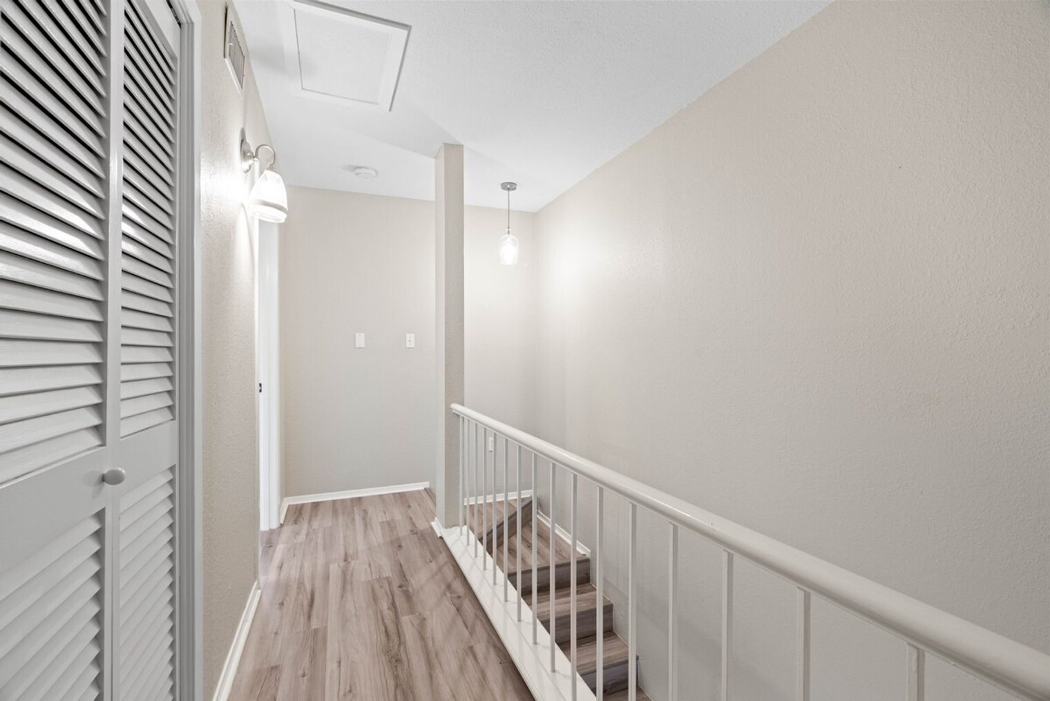 Building Photo - 1902 Bayhouse Dr