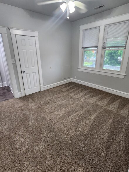 Building Photo - 1143 Chesapeake Ave