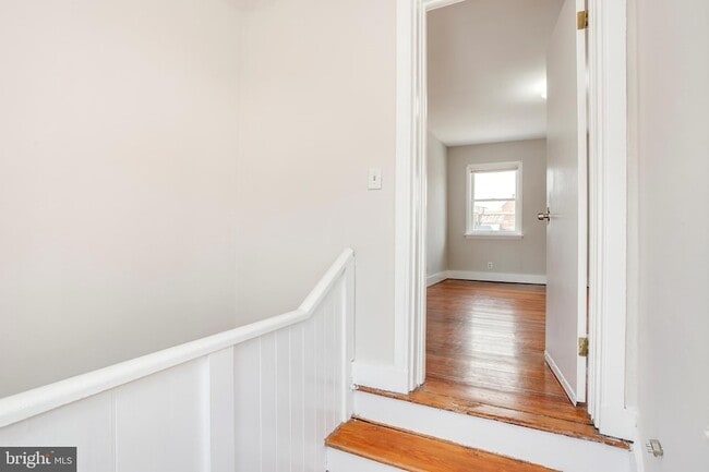 Building Photo - 1731 E Lombard St