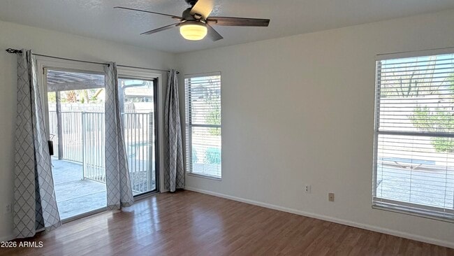 Building Photo - 4844 E Sunrise Dr