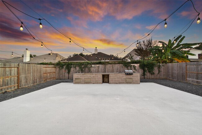 Building Photo - 20864 Sheffield Pk Dr