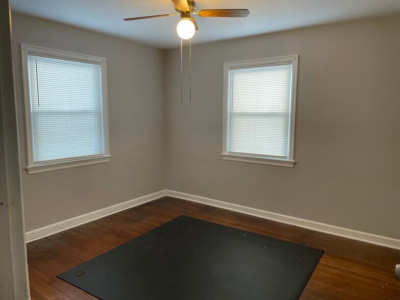 Building Photo - 112 Howard St