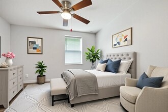 Building Photo - 110 Maplewood St