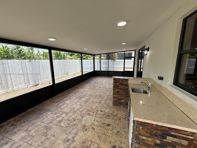 Building Photo - 13631 SW 272nd Terrace