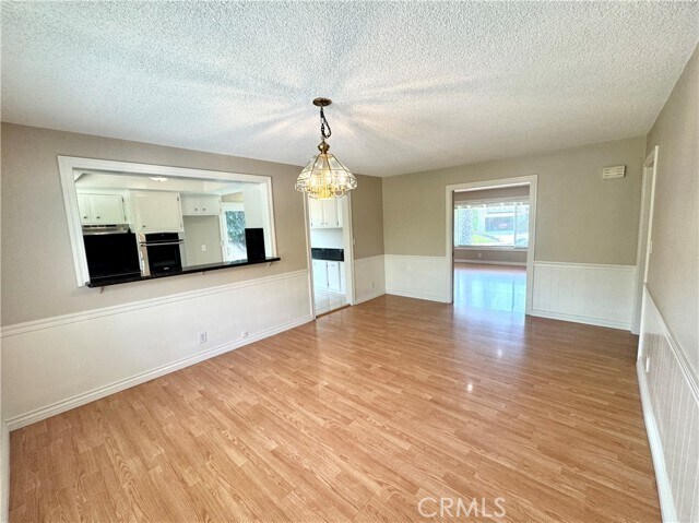 Building Photo - 2319 La Sierra Way