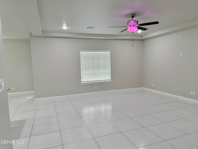 Building Photo - 12824 Linstead Ave