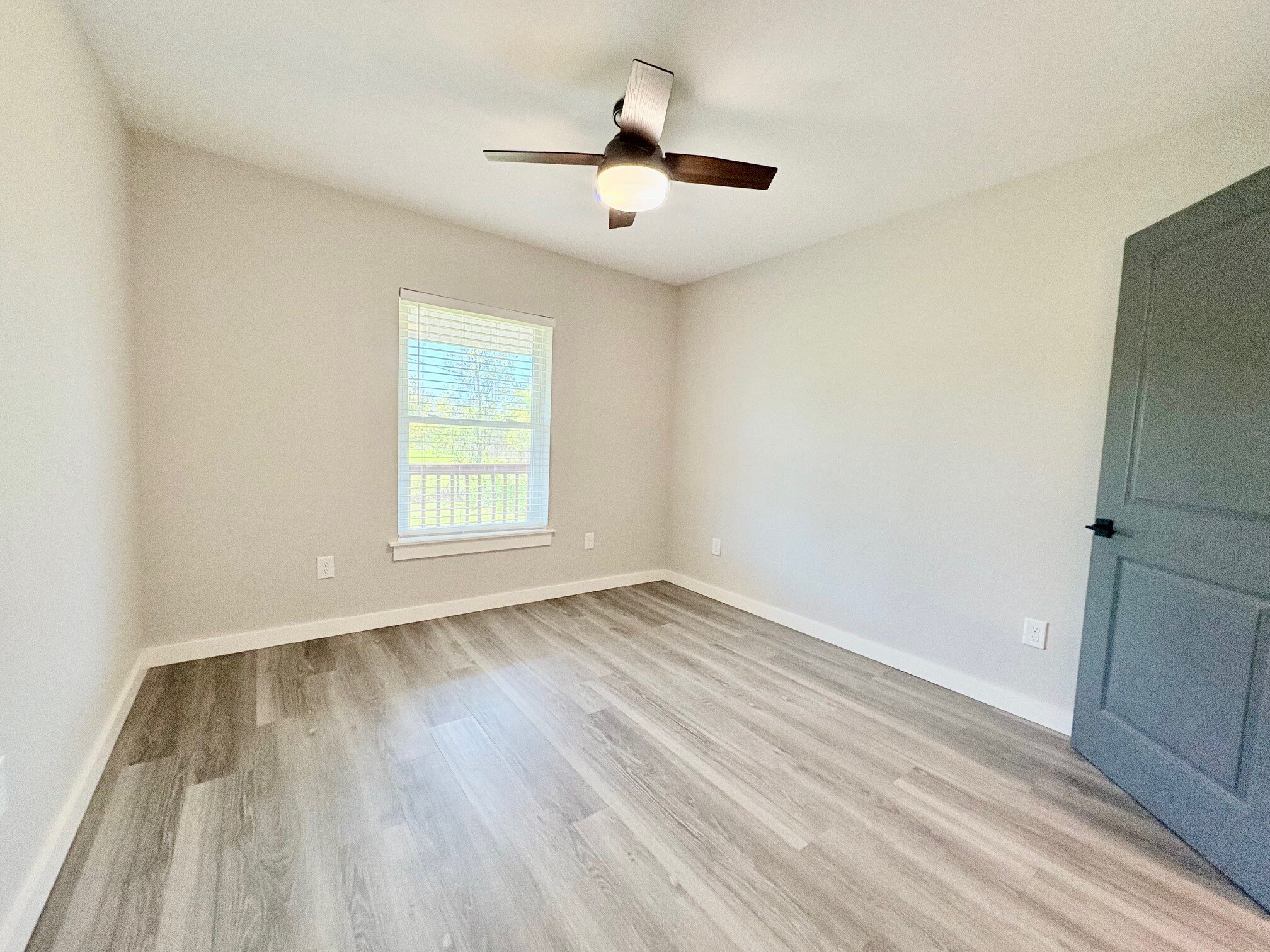 Bed 3 - 45263 Stringer Bridge Rd