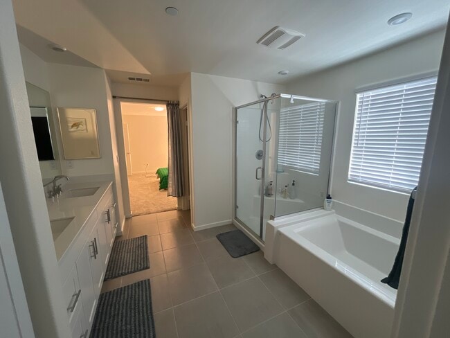 Building Photo - 24943 Dassault Ct