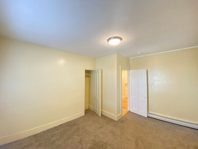 Building Photo - 26 High St