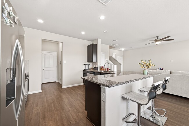 Building Photo - 3815 W Alessano Ln