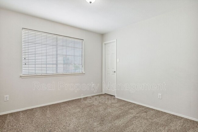 Building Photo - 6223 Bentwood Trail