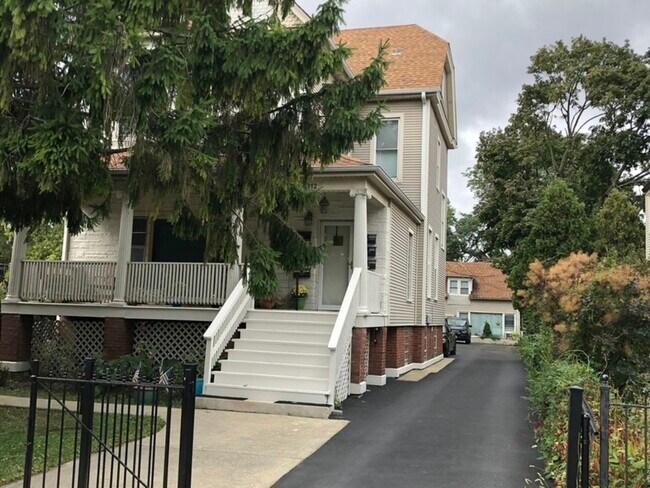 Primary Photo - 4312 N Kedvale Ave