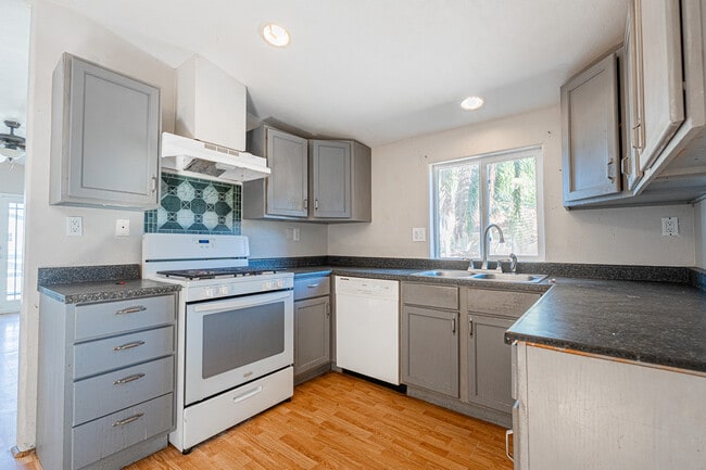 Building Photo - 17470 Haynes Ave