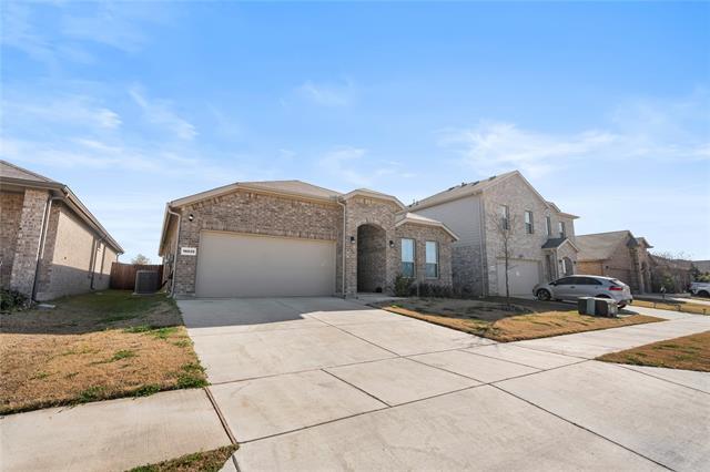 Building Photo - 16032 Farringdon St