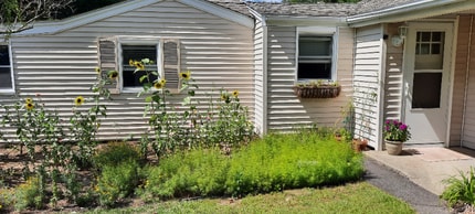 Building Photo - 86 Forest St