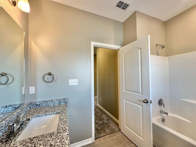 Building Photo - 6213 Villa Rosa Way
