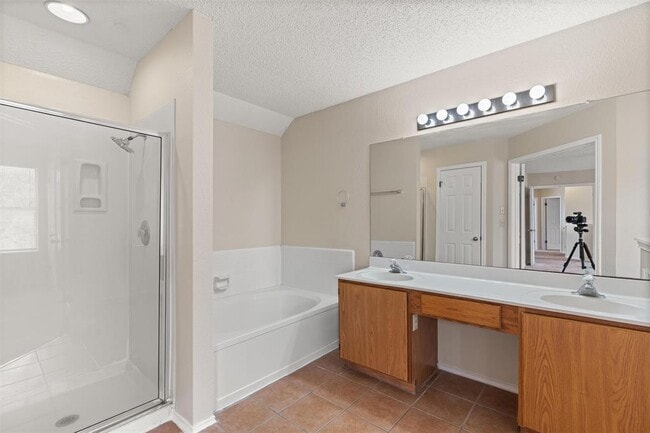 Building Photo - 716 Camp Fire Trail