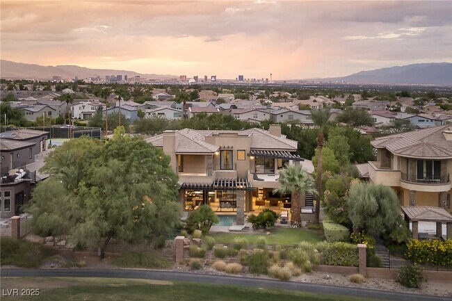 Building Photo - 1501 Foothills Village Dr