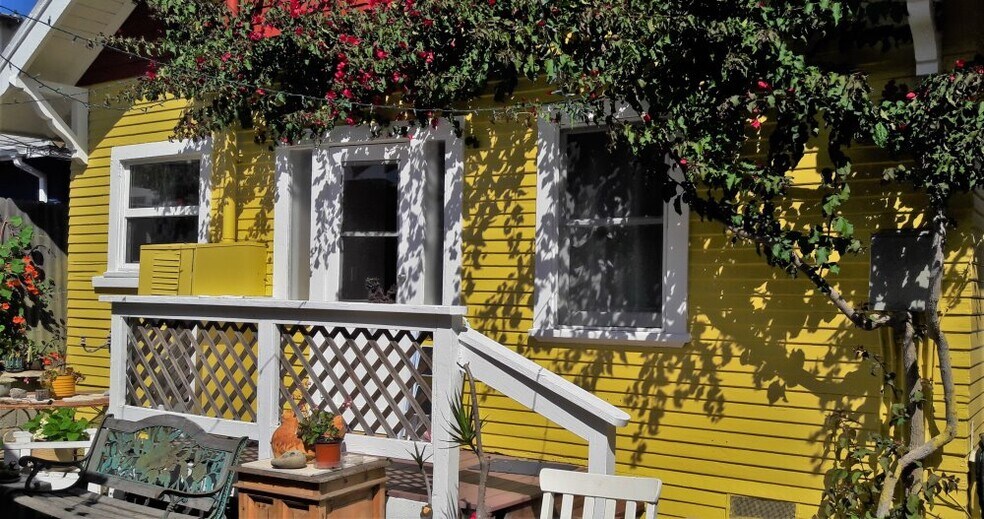 Building Photo - 32 23rd Ave