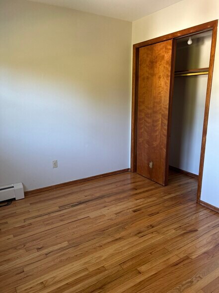 Building Photo - 52 Gadsen Ct