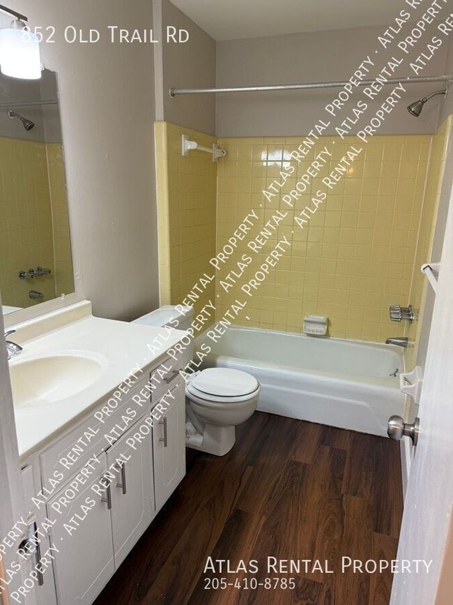 Building Photo - 852 Old Trail Rd