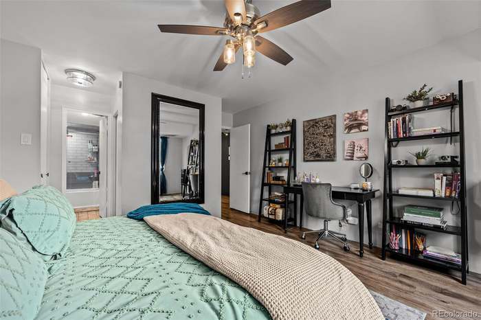 Building Photo - 800 N Washington St