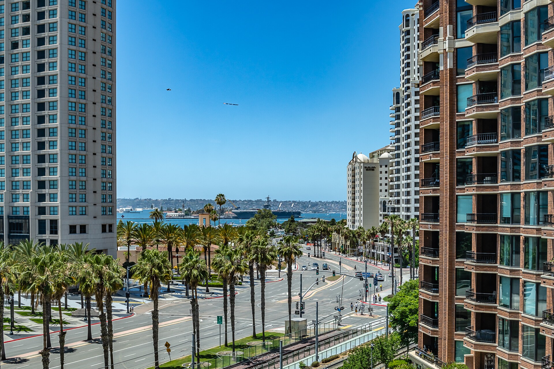 Building Photo - 500 W Harbor Dr