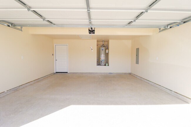 Building Photo - 1506 S 83rd St