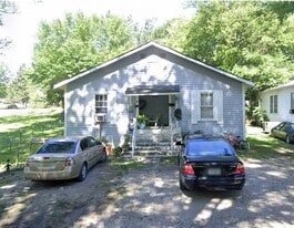 Building Photo - 1304 5th Ave S