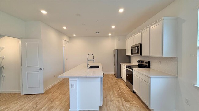 Building Photo - 11523 Harborview St