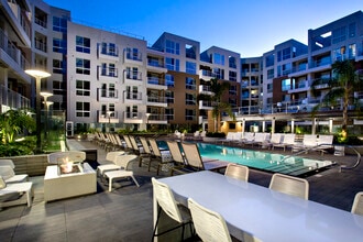 Building Photo - Avalon West Hollywood