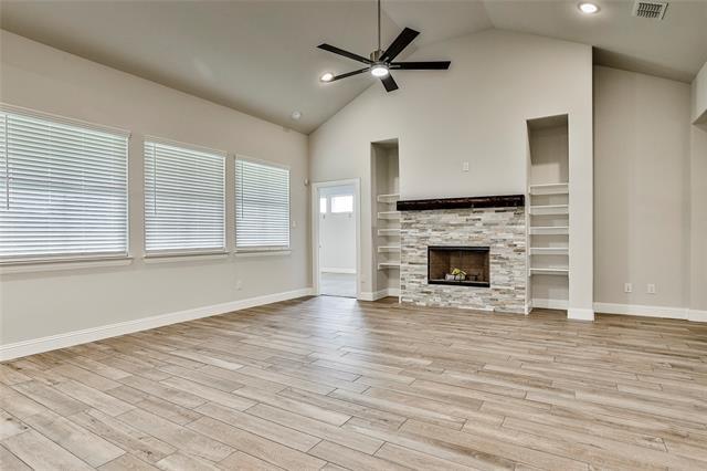 Building Photo - 228 Gardenia Dr