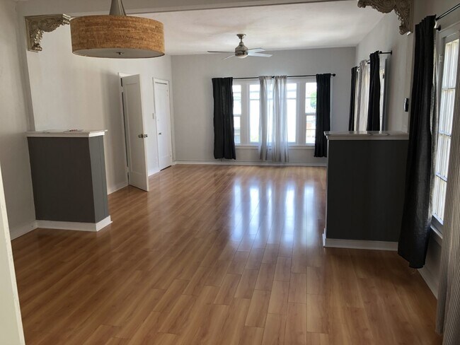 Living & Dining - 354 N Ogden Dr