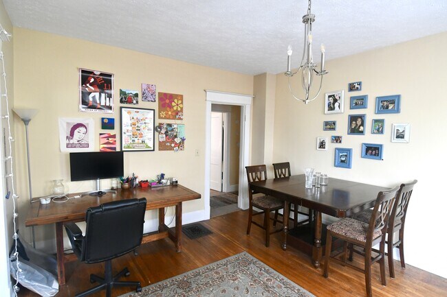 Dining room with office space - 2027 Baringer Ave