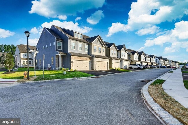 Building Photo - 302 Milton Stamp Dr