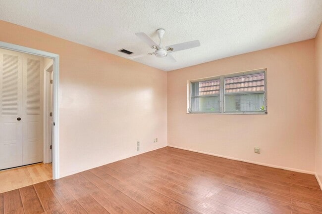 Building Photo - 5730 Fernley Dr E
