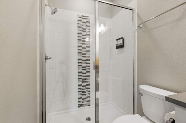 Building Photo - 6029 Benton St